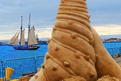 WM-2013-Human Bean with Clipper in background